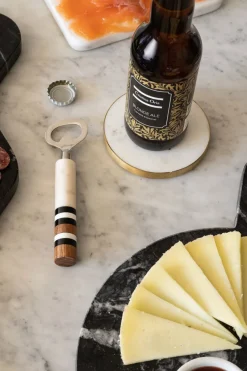 Cristina Oria Otros Accesorios De Bebidas^Abridor De Botellas De Mármol Y Detalle De Madera