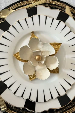 Cristina Oria Piezas Decorativas^Adorno Dorado Y Blanco Flor Magnolia