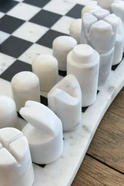 Cristina Oria Juegos De Mesa^Ajedrez De Mármol Con Diseño Irregular Blanco Y Negro