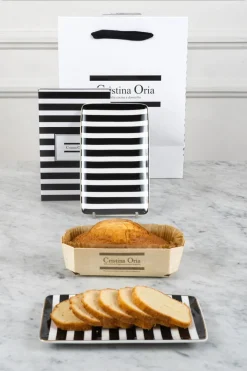 Cristina Oria Cajas Y Bolsas Gourmet|Cajas Y Bolsas Gourmet^Bandeja Blanca y Negra & Bizcocho en Bolsa