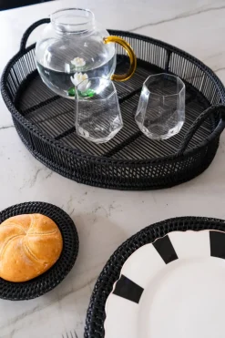 Cristina Oria Bandejas^Bandeja Ovalada Negra De Bambú Con Asas