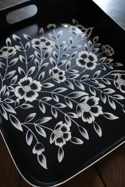 Cristina Oria Bandejas^Bandeja Rectangular Negra Con Flores Blancas Pintadas