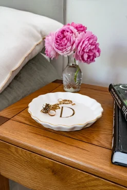 Cristina Oria Menaje Iniciales|Bandejas^Bandejas Con Borde Ondulado Iniciales