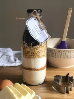 Cristina Oria Minichef|Dulces Cristina Oria^Botella "Mis Primeras Recetas" Con Ingredientes Para Cookies