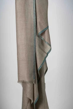 Cristina Oria Bufandas Y Pashminas^Bufanda De Cashmere Tostada Con Bordado Verde