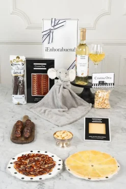 Cristina Oria Cajas Y Bolsas Gourmet|Cajas Y Bolsas Gourmet^Caja Recién Mamá Aperitivo Gourmet & Doudou Elefante CO