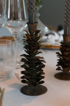 Cristina Oria Candelabros Y Portavelas^Candelabro Con Diseño De Pino Verde Y Dorado De Metal Pequeño