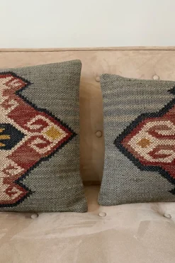Cristina Oria Cojines^Cojín Cuadrado De Yute Y Lana Modelo Nómada