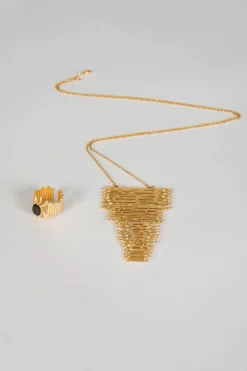 Cristina Oria Joyas Co|Joyas Co^Combinación Anillo Labradorita & Collar Cascada Dorados