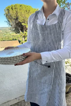 Cristina Oria Delantales|Delantales^Delantal De Lino Con Diseño De Rayas Negras