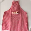 Cristina Oria Delantales|Delantales^Delantal De Niños Con Diseño De Gallinas & Cuadros Rojos