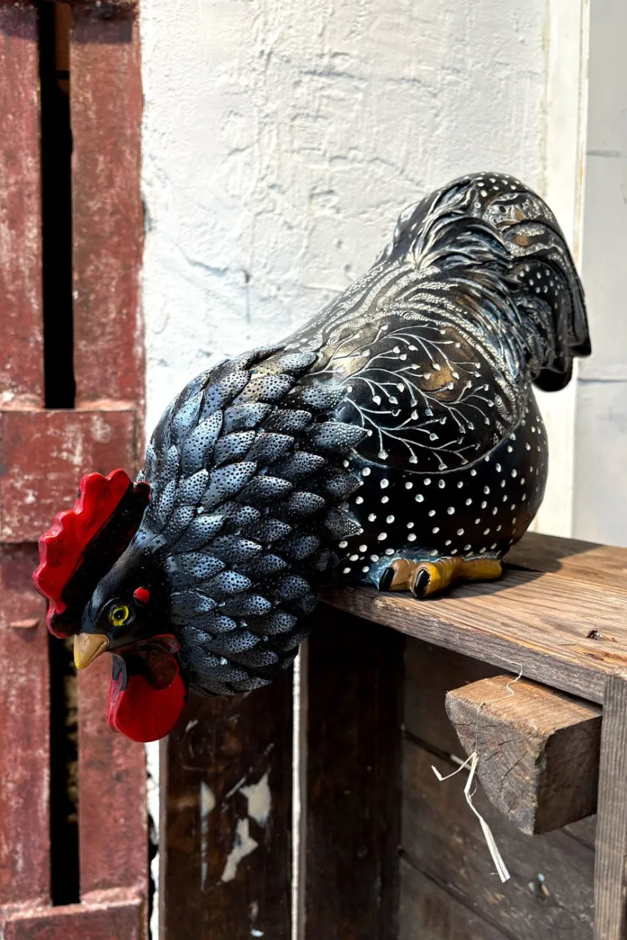 Cristina Oria Piezas Decorativas^Figura Decorativa Gallina Comiendo