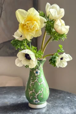 Cristina Oria Jarrones, Floreros Y Maceteros^Florero De Porcelana Verde Diseño Peonía