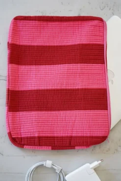 Cristina Oria Joyeros, Carteras Y Fundas|Otros Textil^Funda Para Portátil Rayas Rosas Y Rojas