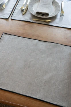 Cristina Oria Manteles Individuales^Individual De Lino Impermeable Beige Con Borde Negro