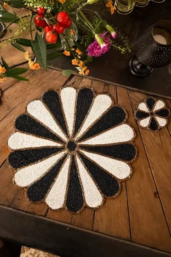 Cristina Oria Manteles Individuales|Platos Y Bajoplatos^Individual Flor Blanco Y Negro Bordado Con Cuentas