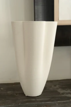 Cristina Oria Jarrones, Floreros Y Maceteros^Jarrón De Cerámica Con Diseño De Flor Y Con Textura