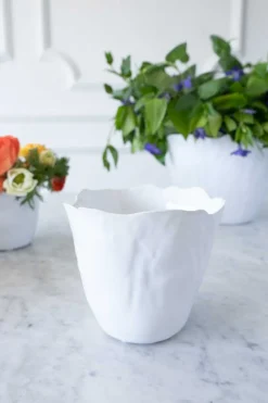 Cristina Oria Jarrones, Floreros Y Maceteros^Jarrón Irregular De Porcelana Blanco Brillante 14 Cm