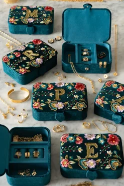 Cristina Oria Joyeros, Carteras Y Fundas^Joyeros De Terciopelo Con Iniciales Y Flores Bordadas