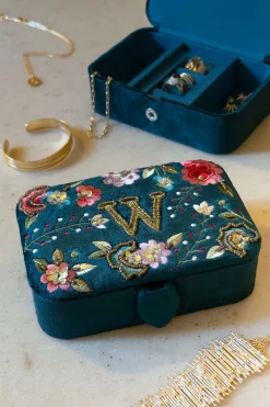 Cristina Oria Joyeros, Carteras Y Fundas^Joyeros De Terciopelo Con Iniciales Y Flores Bordadas