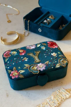 Cristina Oria Joyeros, Carteras Y Fundas^Joyeros De Terciopelo Con Iniciales Y Flores Bordadas