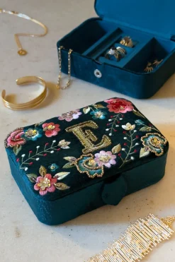 Cristina Oria Joyeros, Carteras Y Fundas^Joyeros De Terciopelo Con Iniciales Y Flores Bordadas