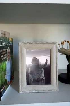 Cristina Oria Marcos De Fotos^Marco De Fotos De Madera Con Detalle En Su Borde