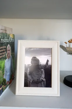 Cristina Oria Marcos De Fotos^Marco De Fotos De Madera Con Detalle En Su Borde