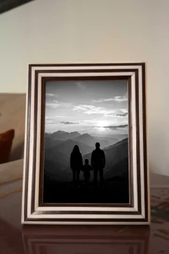 Cristina Oria Marcos De Fotos^Marco De Fotos De Resina Con Diseño De Rayas Blancas Y Marrones