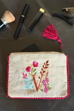 Cristina Oria Joyeros, Carteras Y Fundas|Bolsos, Bolsas Y Neceseres^Neceser Con Inicial V Y Flores Bordadas