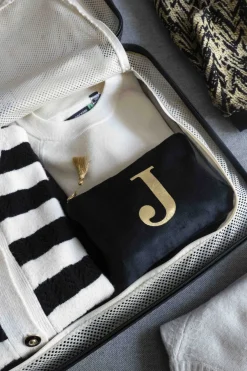 Cristina Oria Joyeros, Carteras Y Fundas|Bolsos, Bolsas Y Neceseres^Neceseres De Terciopelo Negro Con Iniciales Doradas