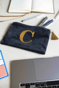 Cristina Oria Joyeros, Carteras Y Fundas|Bolsos, Bolsas Y Neceseres^Neceseres De Terciopelo Negro Con Iniciales Doradas