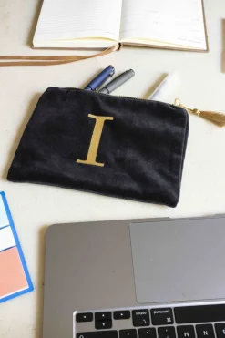 Cristina Oria Joyeros, Carteras Y Fundas|Bolsos, Bolsas Y Neceseres^Neceseres De Terciopelo Negro Con Iniciales Doradas