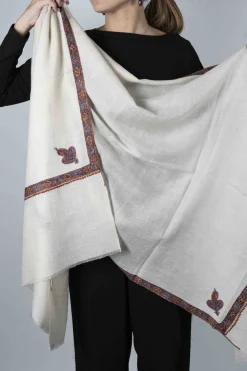 Cristina Oria Bufandas Y Pashminas^Pashmina Lisa Con Bordado