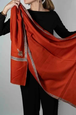 Cristina Oria Bufandas Y Pashminas^Pashmina Lisa Con Bordado