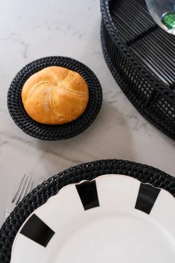 Cristina Oria Platos Y Bajoplatos^Plato De Pan De Ratán Negro