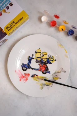 Cristina Oria Minichef^Plato Minions Coloreable
