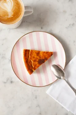 Cristina Oria Platos Y Bajoplatos^Plato Postre Rosa Y Blanco Figuras Geométricas