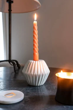 Cristina Oria Candelabros Y Portavelas^Portavelas De Mármol Con Efecto Plisado