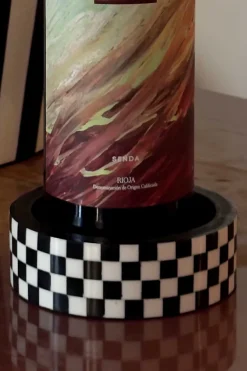Cristina Oria Gadgets De Vino^Posa Botellas De Resina Con Diseño De Cuadros Blancos Y Negros