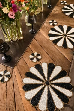 Cristina Oria Posavasos Y Servilleteros^Posavasos Flor Blanco Y Negro Bordado Con Cuentas