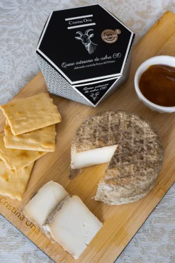 Cristina Oria Sin Gluten|Embutidos Y Quesos^Queso Artesano De Cabra CO