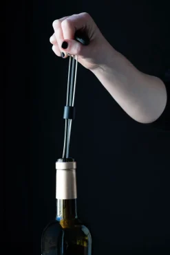 Cristina Oria Gadgets De Vino^Recuperador De Corchos