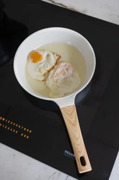 Cristina Oria Sartenes, Ollas Y Cacerolas^Sartén Blanca Con Mango De Madera Mediana