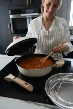 Cristina Oria Sartenes, Ollas Y Cacerolas^Sartén The Fabulous Blanca Grande