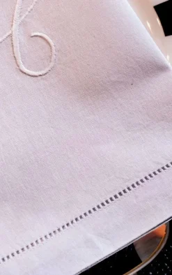 Cristina Oria Servilletas Y Accesorios|Menaje Iniciales^Servilleta De Algodón Con Detalle Vainica Inicial V