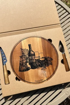 Cristina Oria Cuchillos|Tablas^Tabla Para Quesos Grabada Con Cuchillos CO
