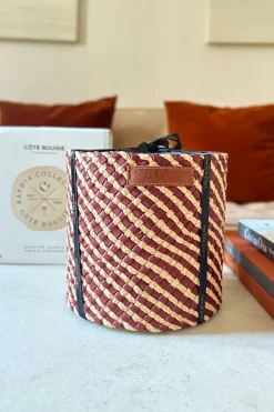 Cristina Oria Velas^Vela Artesanal De Cuero Y Rafia Con Fragancia Rosa Oud Grande