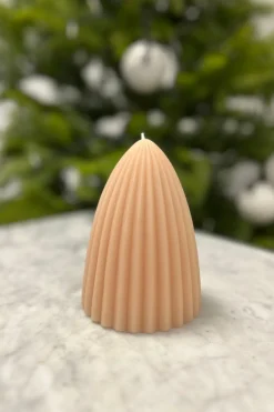 Cristina Oria Velas^Vela Forma Cono Con Relieve