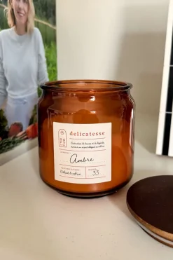 Cristina Oria Velas^Vela Perfumada En Tarro De Vidrio Con Tapa De Pino